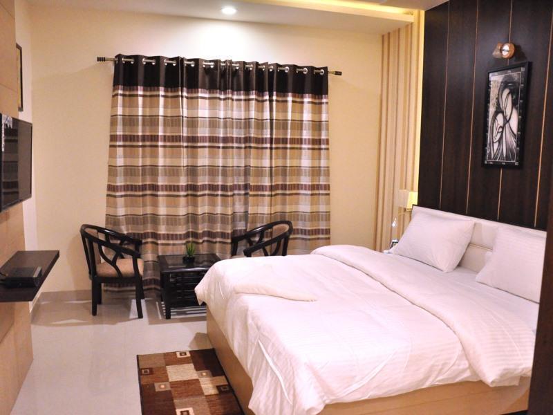Bellevue Hotell Gwalior Exteriör bild