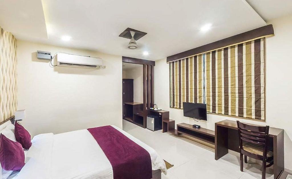 Bellevue Hotell Gwalior Exteriör bild